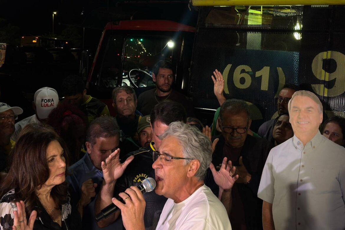 opositor-e-agredido-e-expulso-de-vigilia-a-bolsonaro:-700-mil-covas