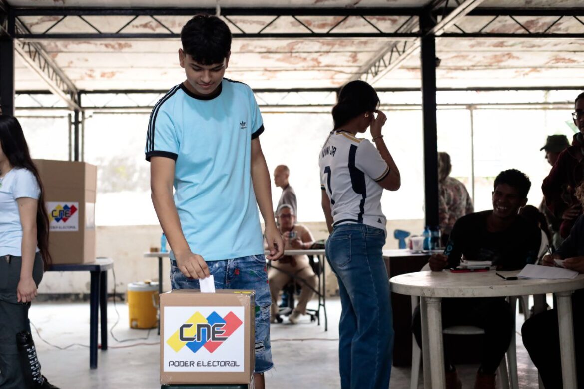 consulta-popular:-venezuelanos-votam,-neste-domingo,-em-projetos-para-seus-bairros