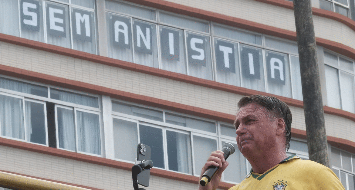 centrao-admite-desgaste-e-abandona-ofensiva-por-anistia-apos-confissao-de-bolsonaro