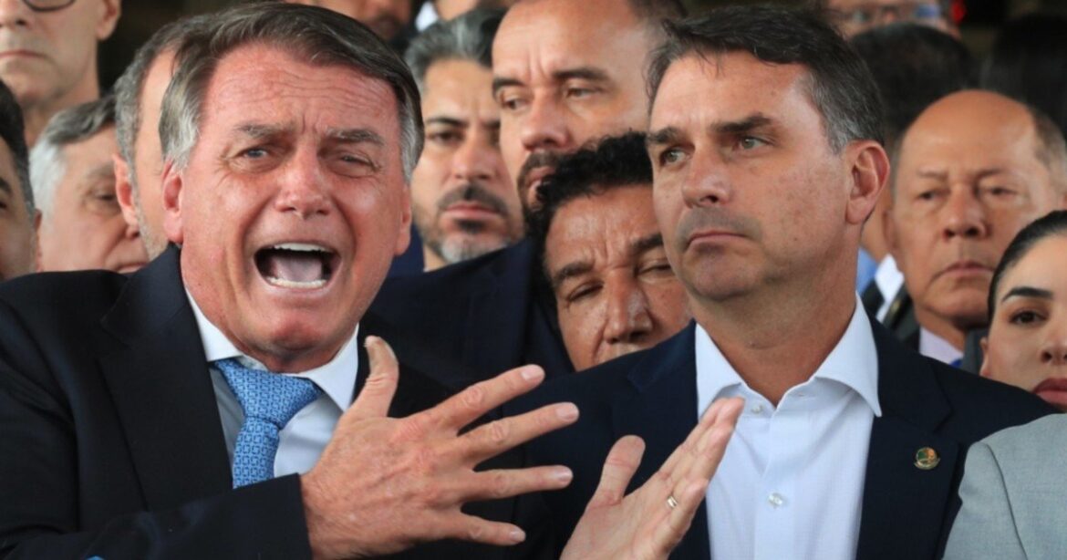 os-filhos,-outra-vez:-vigilia-convocada-por-flavio-precipitou-prisao-de-bolsonaro