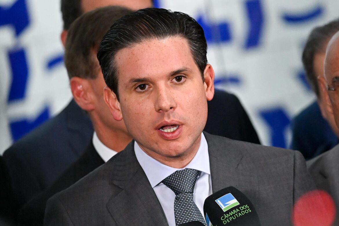 motta-desiste-de-viagem-para-ver-o-papa-apos-prisao-de-bolsonaro