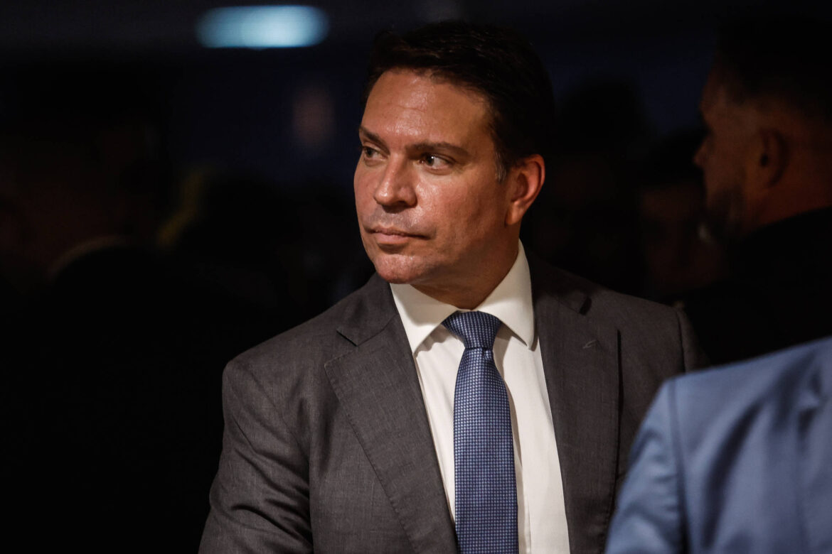 ramagem-diz-que-seguira-atuacao-parlamentar-dos-eua:-'estou-regular'