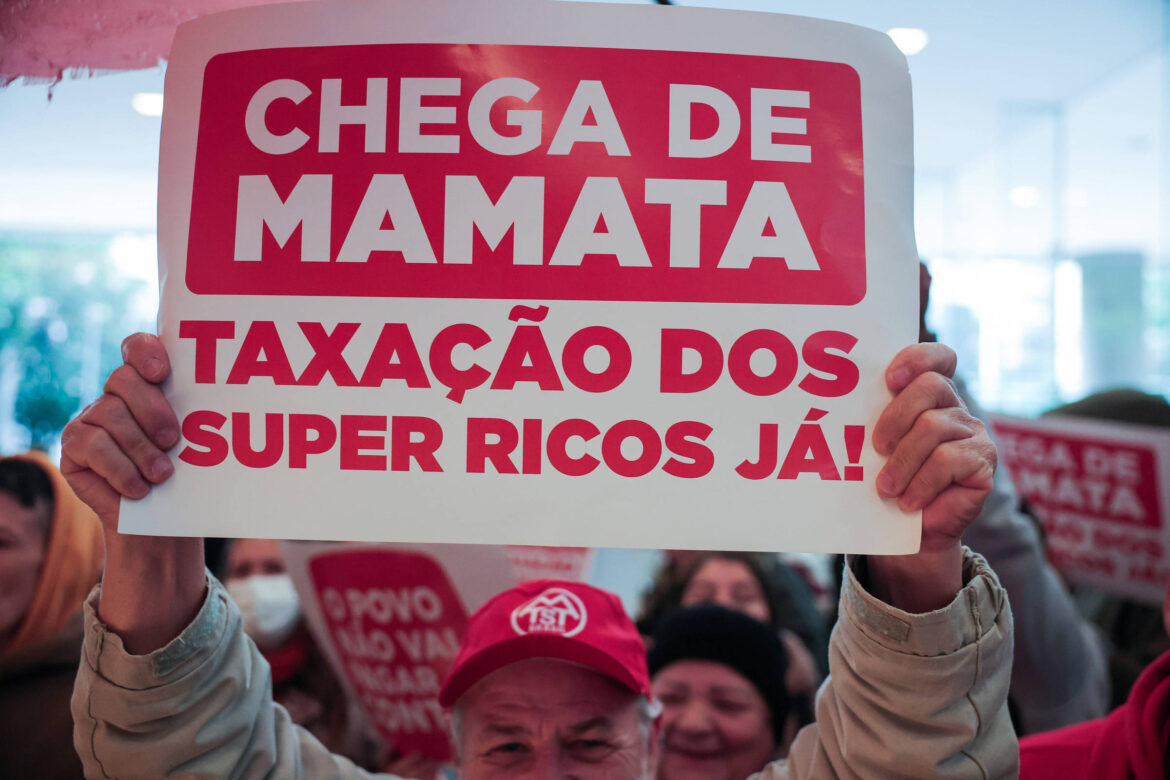 sancao-da-isencao-do-ir-tera-cara-de-comicio-e-presenca-macica-de-sindicatos-e-movimentos-sociais
