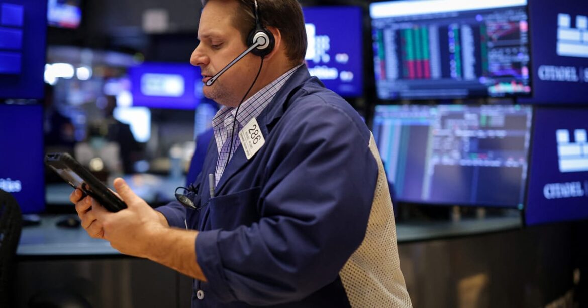 wall-street-avanca-conforme-apostas-de-corte-de-juros-do-fed-ganham-impulso