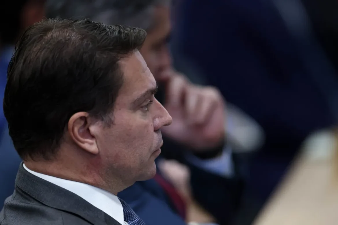 ramagem-ligou-para-pedir-desculpas-apos-fugir-aos-eua,-diz-lider-do-pl