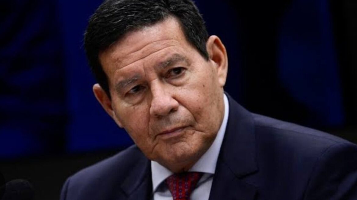 mourao-sobre-prisao-de-generais-condenados:-solucao-e-anistia