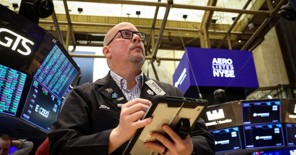 wall-street-abre-em-alta-com-aumento-de-apostas-em-corte-de-juros-pelo-fed-em-dezembro