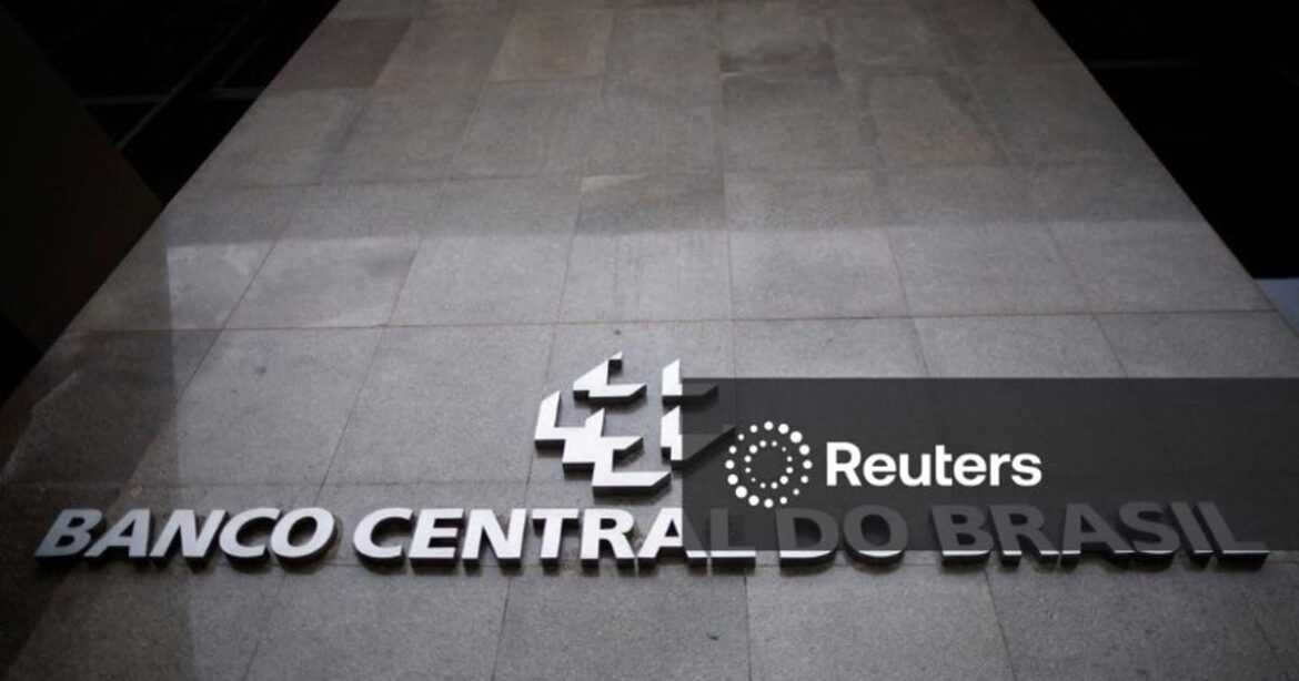 estoque-de-credito-no-brasil-sobe-0,9%-em-outubro,-diz-bc