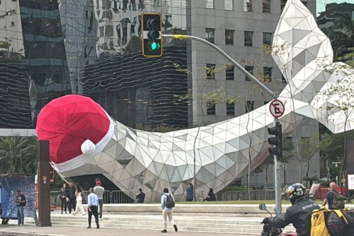 apos-piadas,-pirorca-da-faria-lima-ganha-nova-decoracao-de-natal