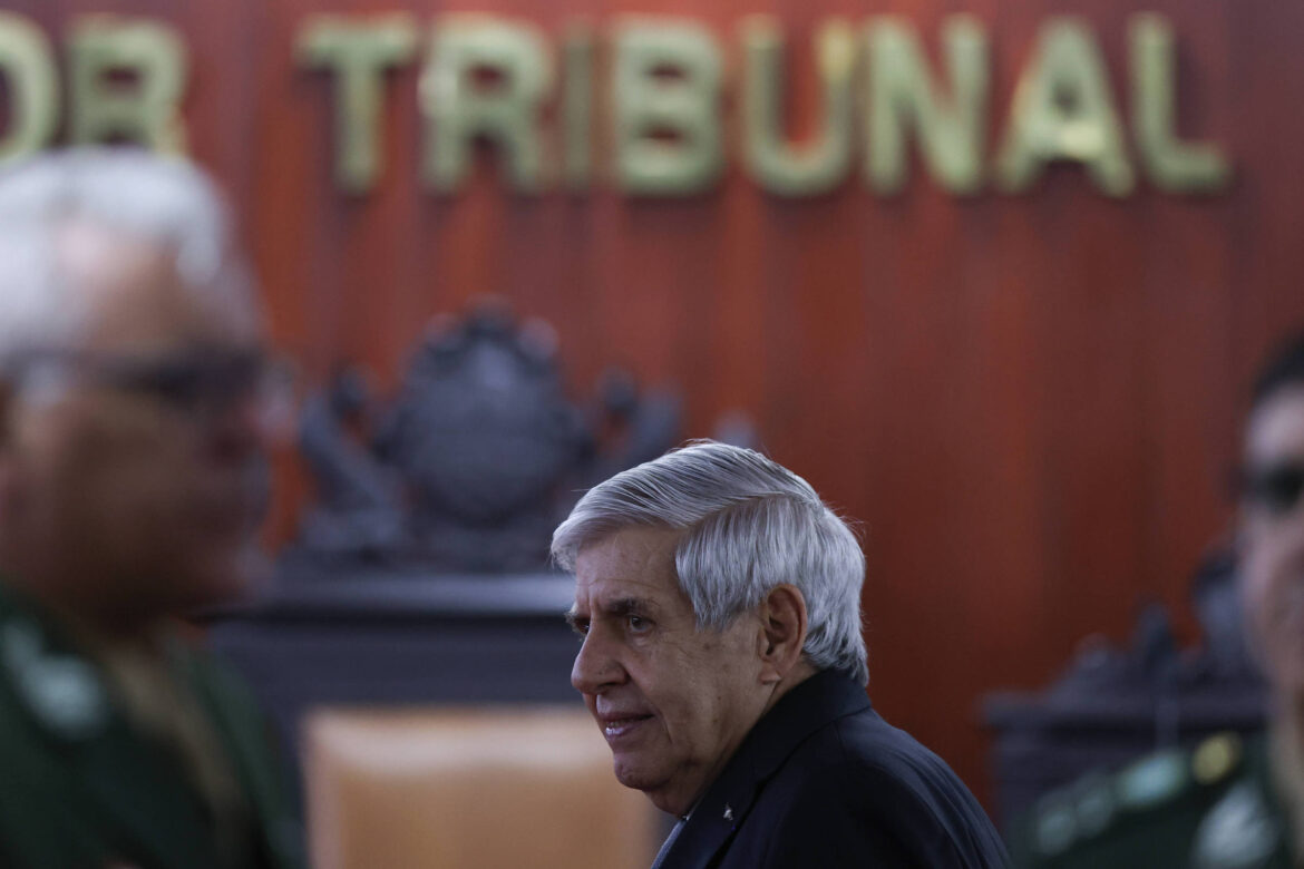 bolsonaro-e-militares-terao-patentes-julgadas-no-stm-em-2026-por-colegas-de-farda-e-ex-subalternos