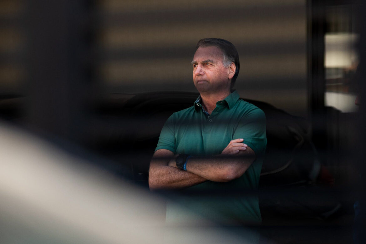 bolsonaro-recebeu-r$-185-mil-do-pl-enquanto-esteve-em-domiciliar