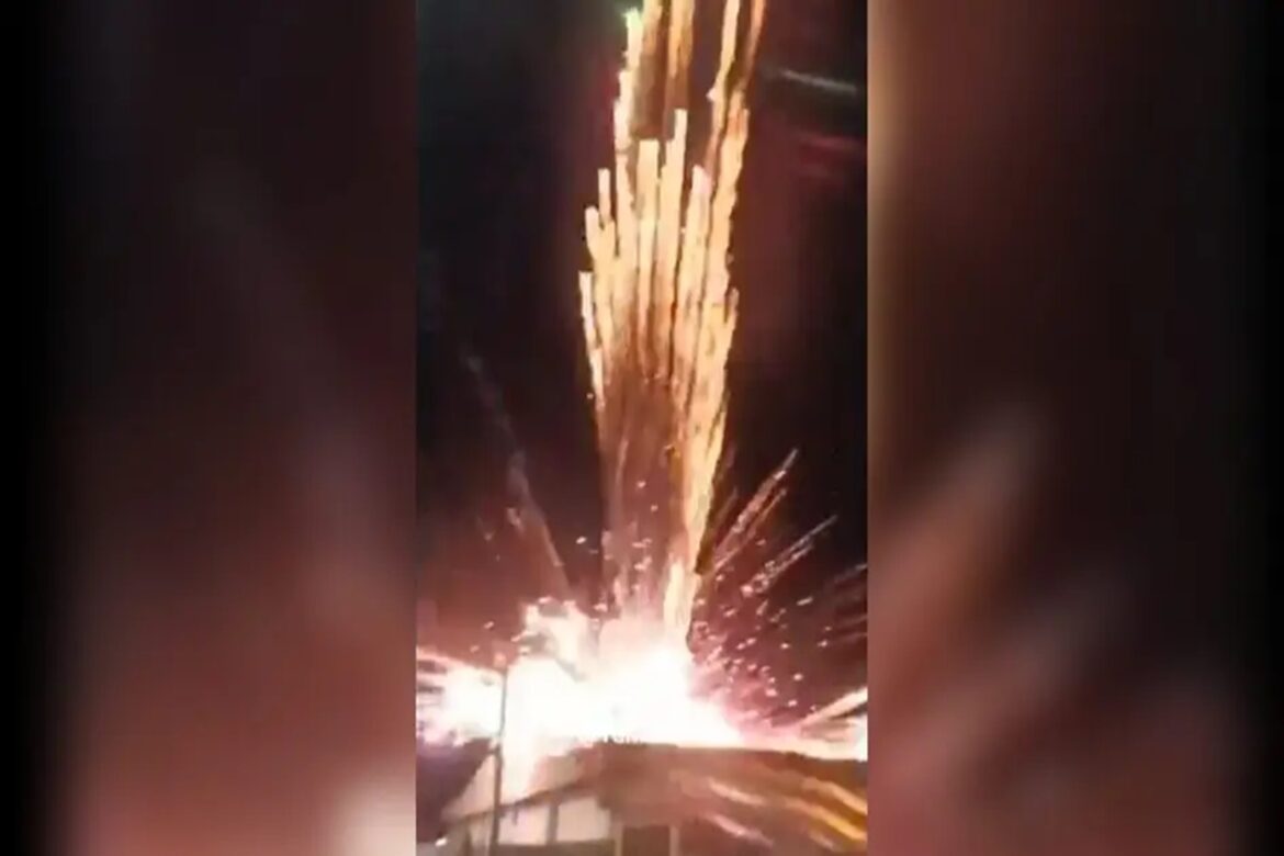 fogos-de-artificio-atingem-publico-na-abertura-do-natal-no-rs