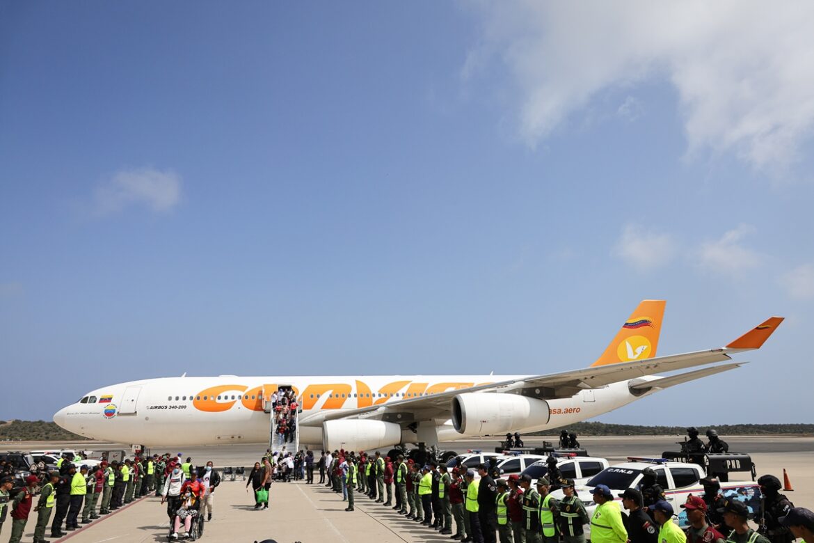 colombia-desafia-eua-e-diz-que-espaco-aereo-na-venezuela-segue-aberto