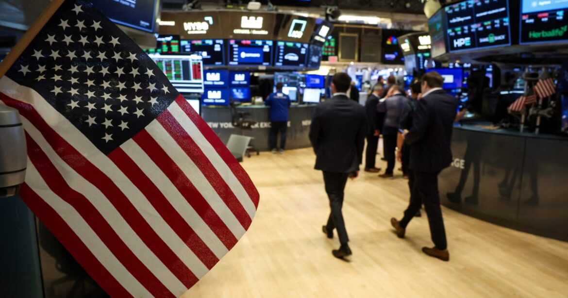 wall-street-fecha-em-alta-em-dia-com-volume-de-negociacao-reduzido-apos-feriado