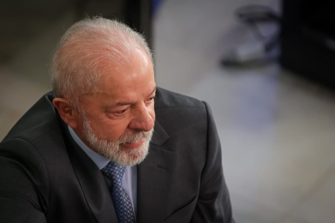 lula-almoca-com-relator-da-indicacao-de-messias-ao-stf