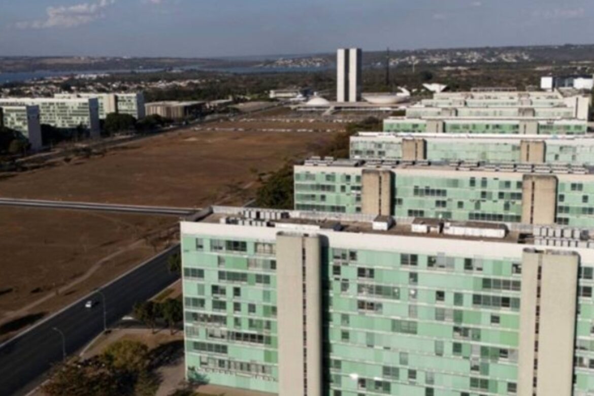 governo-anuncia-pacote-que-muda-estrutura-de-carreiras-dos-servidores