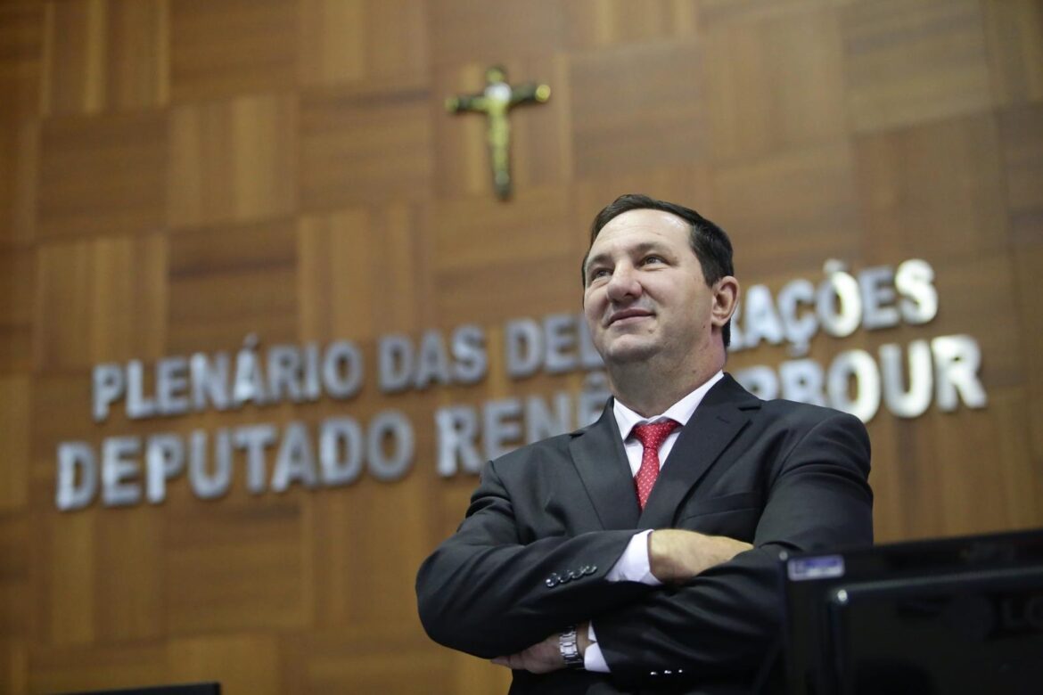 deputado-valdir-barranco-denuncia-manipulacao-de-dados-na-educacao-de-mt