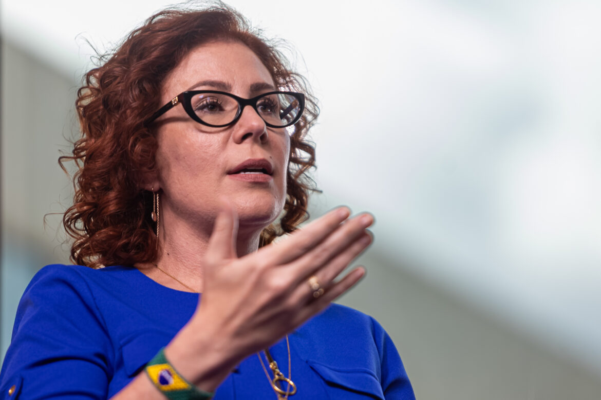 ccj:-relator-defende-manutencao-do-mandato-de-carla-zambelli