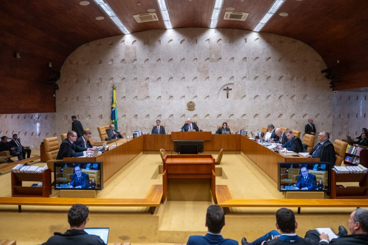 stf-fecha-ano-com-sigilo-no-master,-defesa-de-penduricalho-e-blindagem