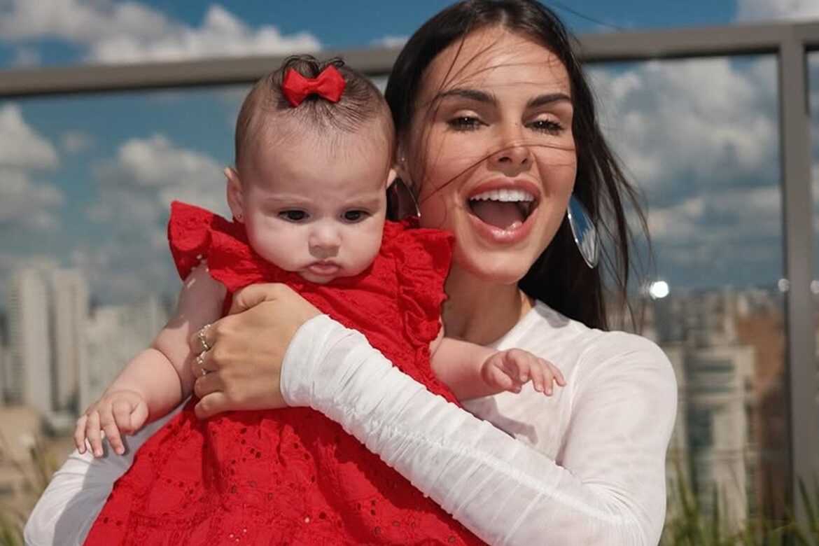 amanda-kimberlly-mostra-dedo-de-filha-com-neymar-apos-acidente-grave