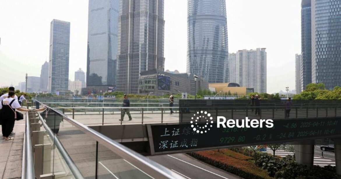 acoes-da-china-caem-pelo-terceiro-dia,-investidores-aguardam-pistas-sobre-politica-economica