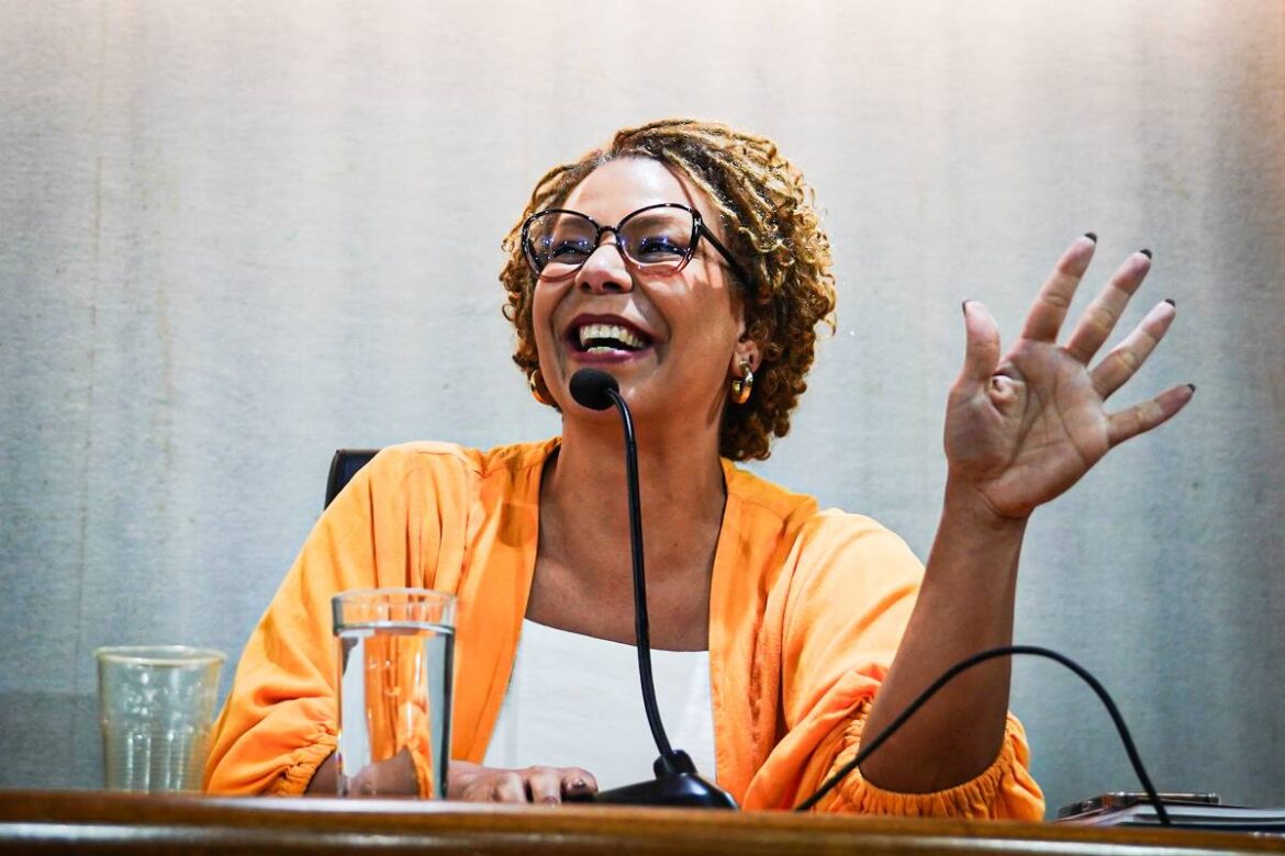 psol-lanca-ex-deputada-negra-para-o-senado-em-mg