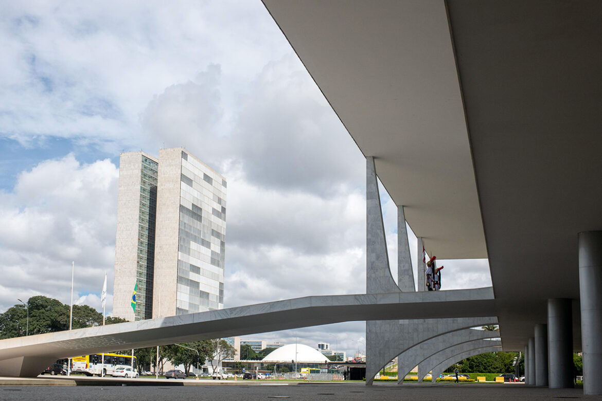 planalto-deu-aval-para-parecer-de-messias-contra-decisao-de-gilmar