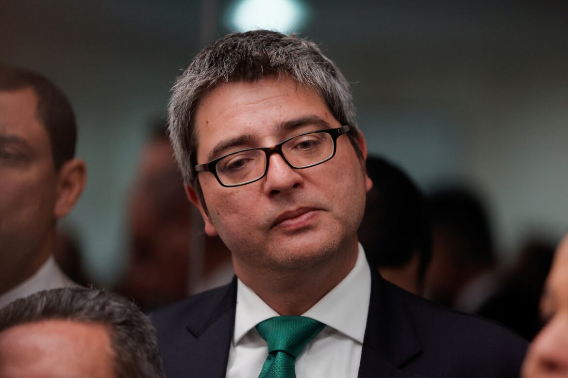 reeditar-lula-x-bolsonaro,-diz-lider-do-pl-sobre-flavio-candidato
