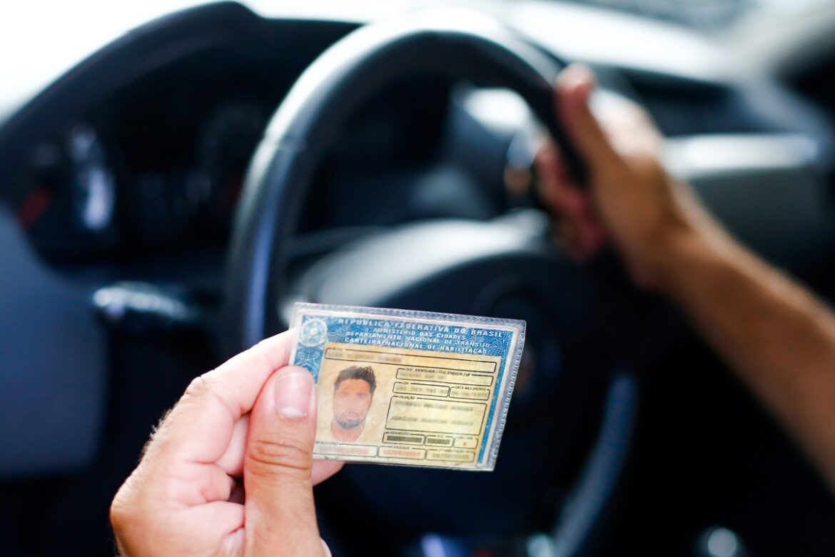 cnh-do-brasil:-governo-lancara-app-para-habilitacao-sem-autoescola