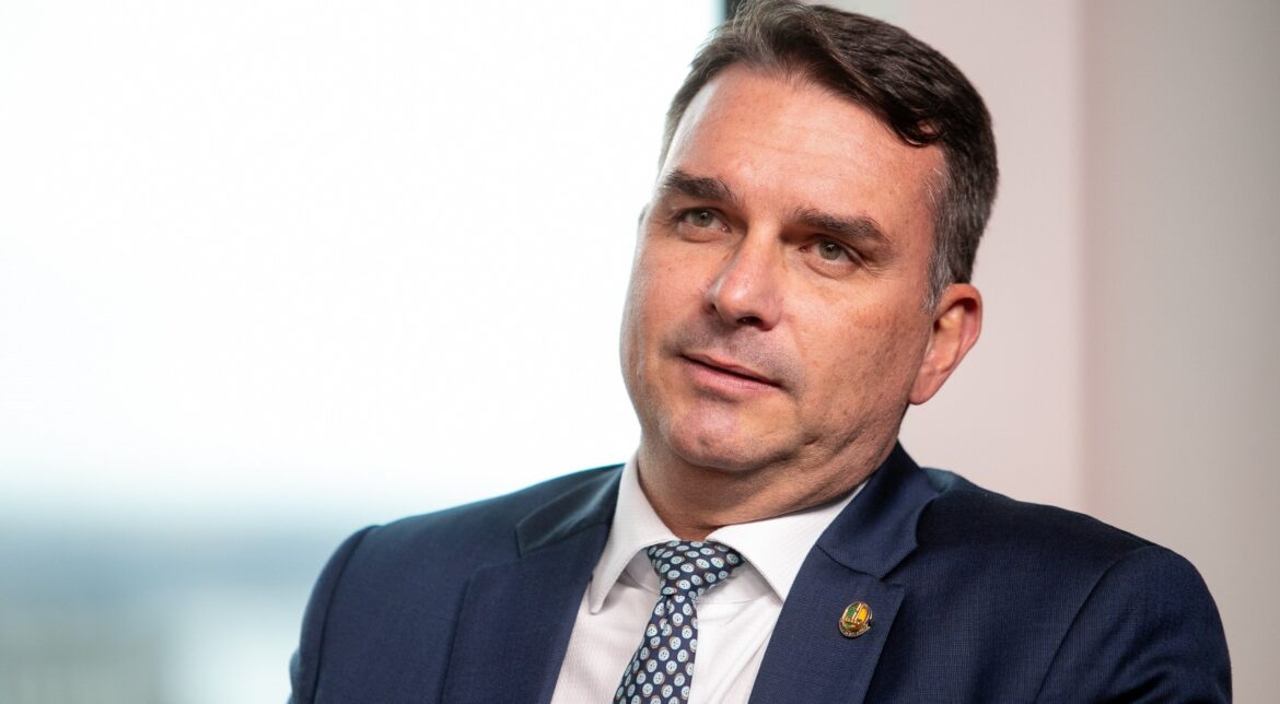 vai-entregar-a-eleicao-pro-lula,-diz-lider-do-centrao-sobre-candidatura-de-flavio