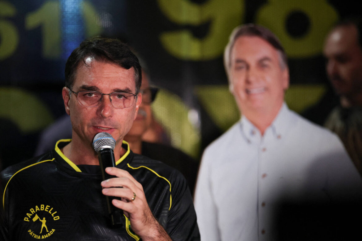 flavio-bolsonaro-pede-a-lideres-anti-lula-aprovacao-da-anistia-como-1o-gesto-para-negociacoes