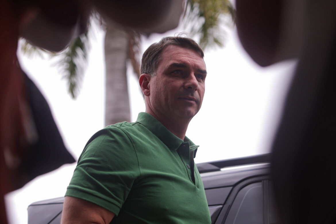flavio-se-define-como-um-bolsonaro-diferente-e-muito-mais-centrado