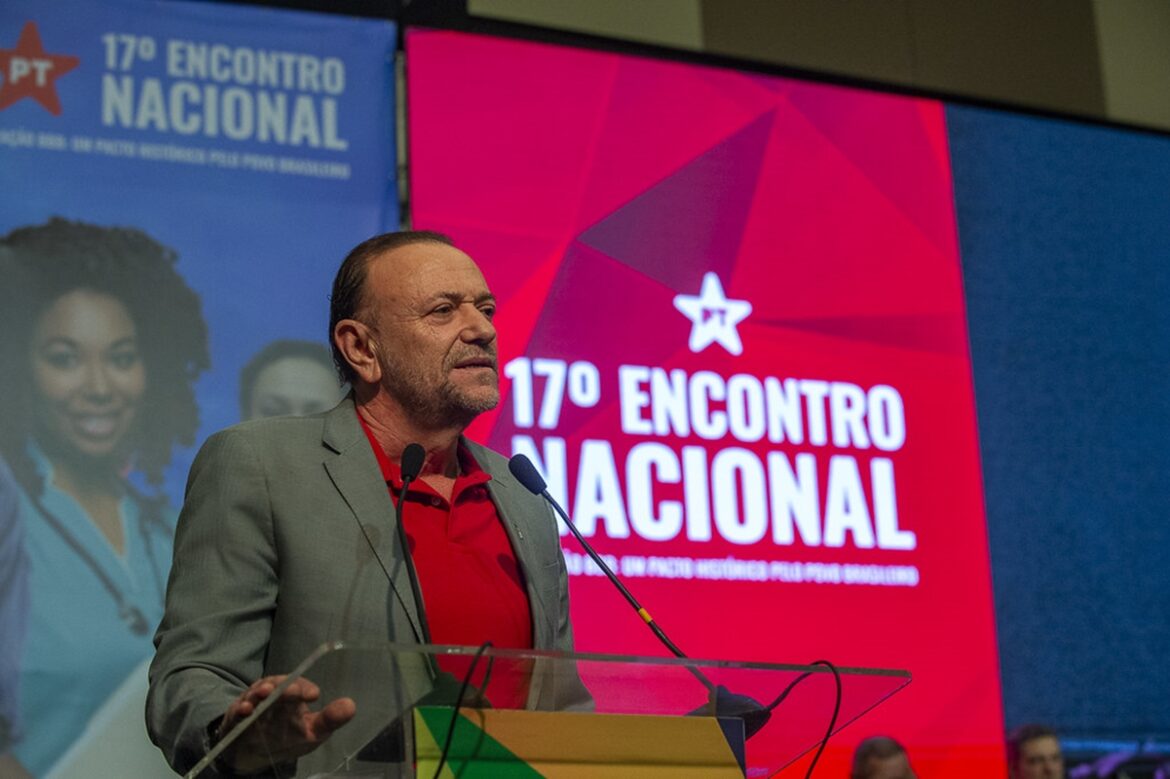 flavio-candidato:-nao-da-para-levar-a-serio,-diz-presidente-do-pt