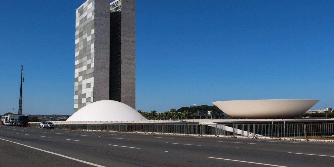 senado-pede-ao-stf-para-suspender-liminar-do-impeachment-de-ministros