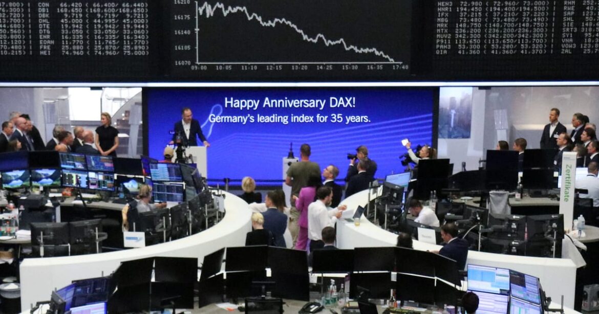 stoxx-600-fica-estavel-antes-da-decisao-do-fed-e-investidores-avaliam-atualizacoes-corporativas-mistas