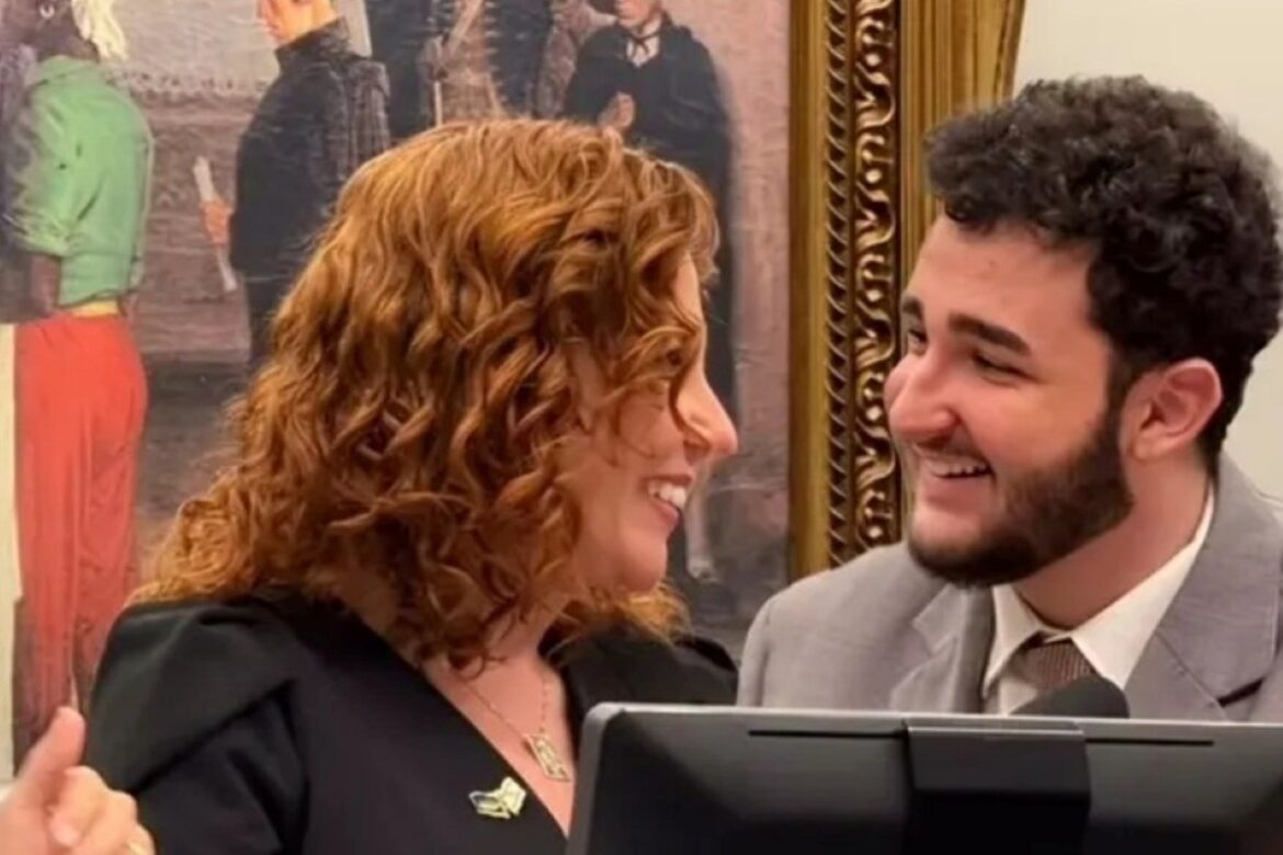 filho-de-zambelli-vai-ao-plenario-da-camara-enquanto-cassacao-e-votada