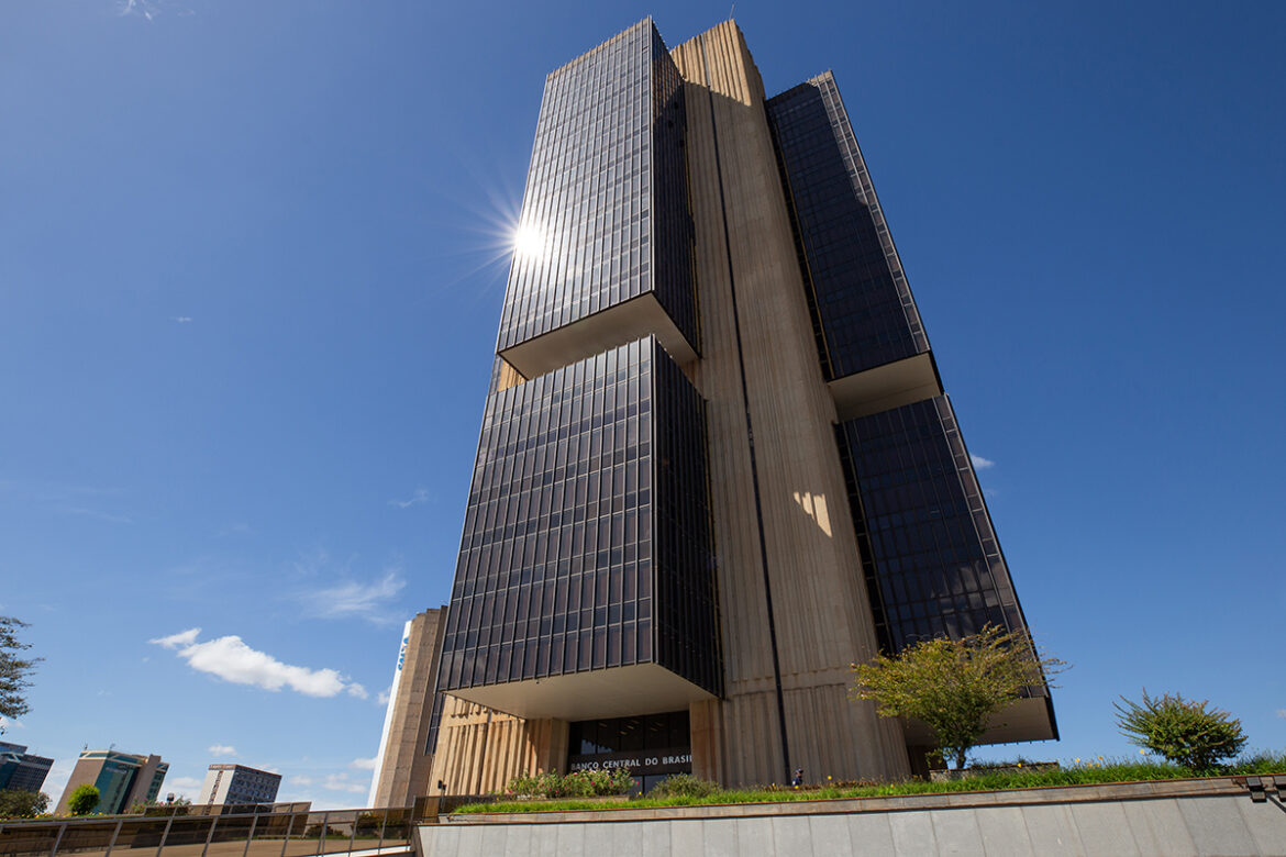 bc-segue-expectativas-do-mercado-e-mantem-taxa-selic-em-15%-ao-ano