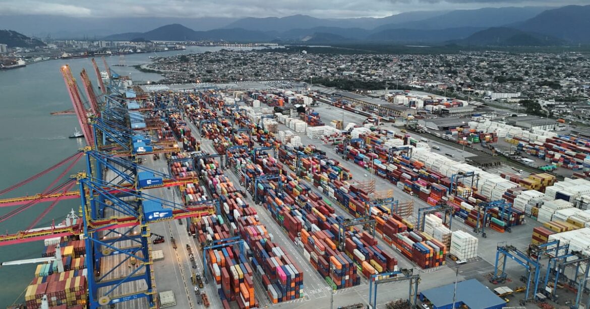 ministro-ve-mais-de-10-grupos-interessados-em-leilao-do-tecon-10,-que-sera-em-marco