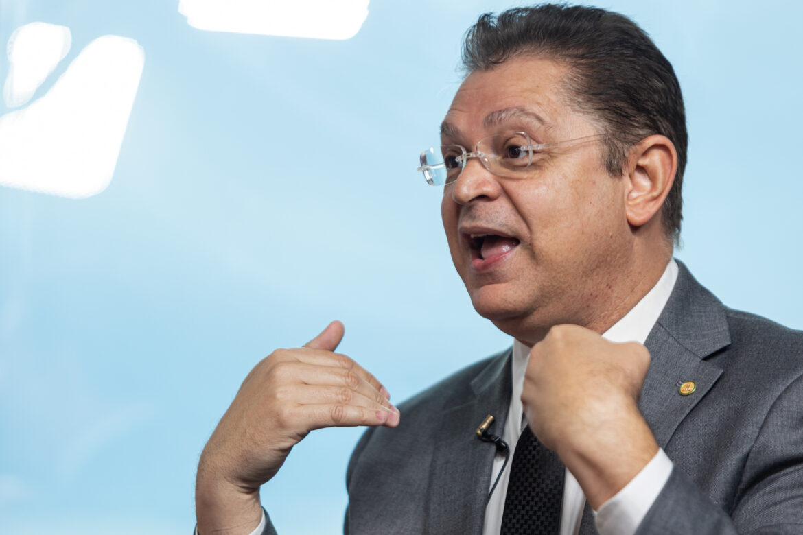 lider-do-pl-sobre-zambelli:-stf-volta-a-rasgar-a-constituicao