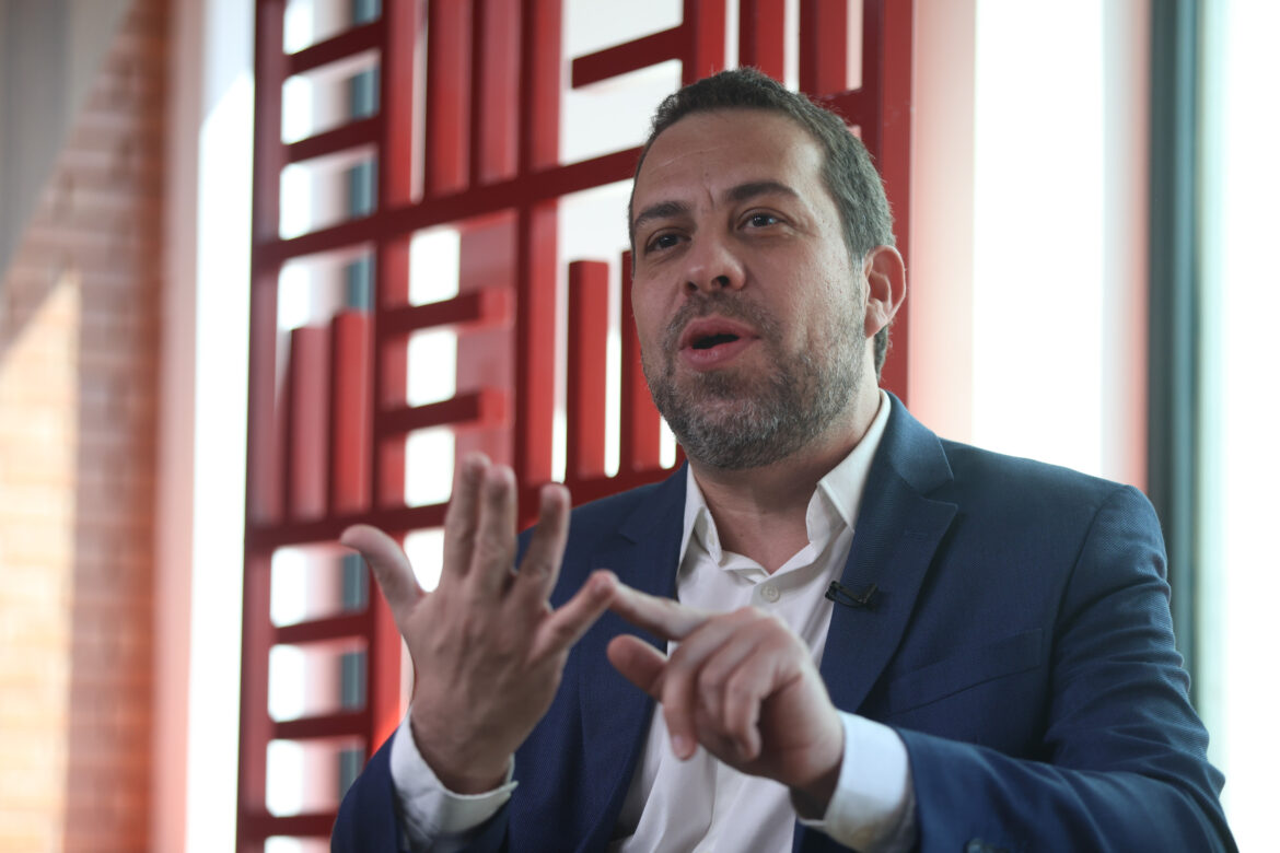 boulos:-decisoes-de-motta-colocam-a-camara-de-costas-para-o-povo