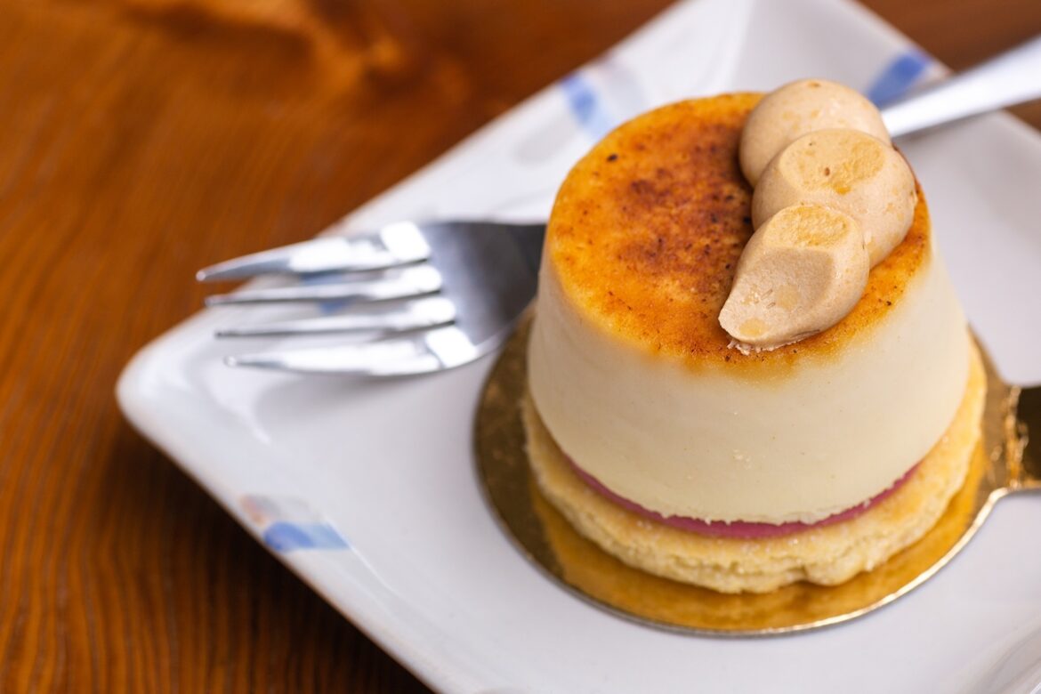 receita-de-cheesecake-basca-feita-na-air-fryer-com-5-ingredientes