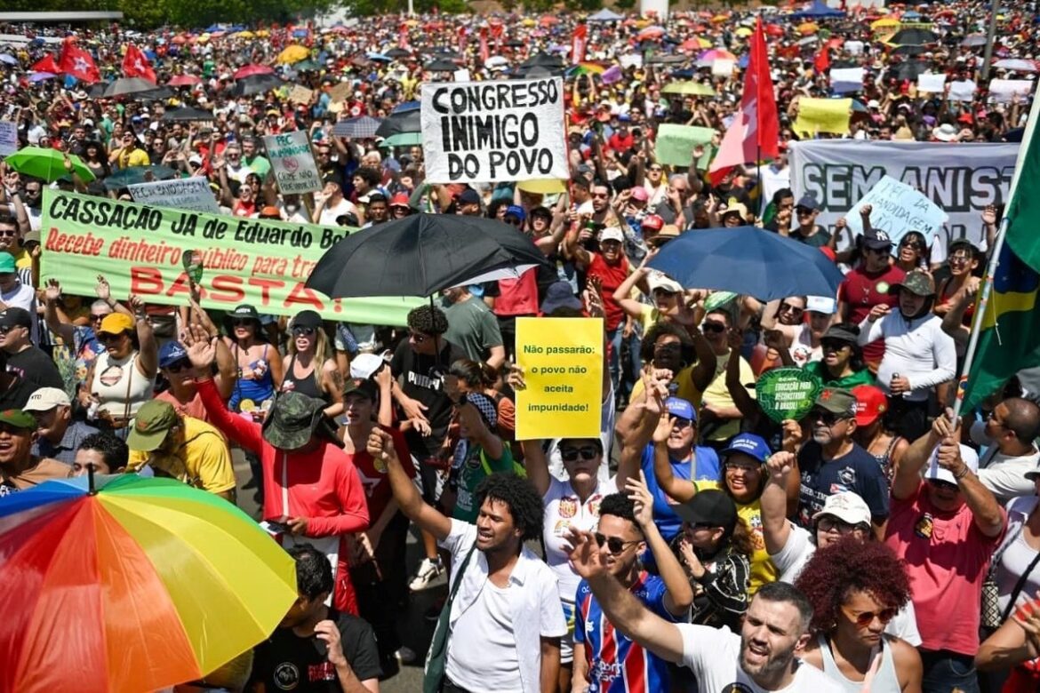 saiba-quais-artistas-sao-esperados-em-atos-contra-o-congresso-nacional