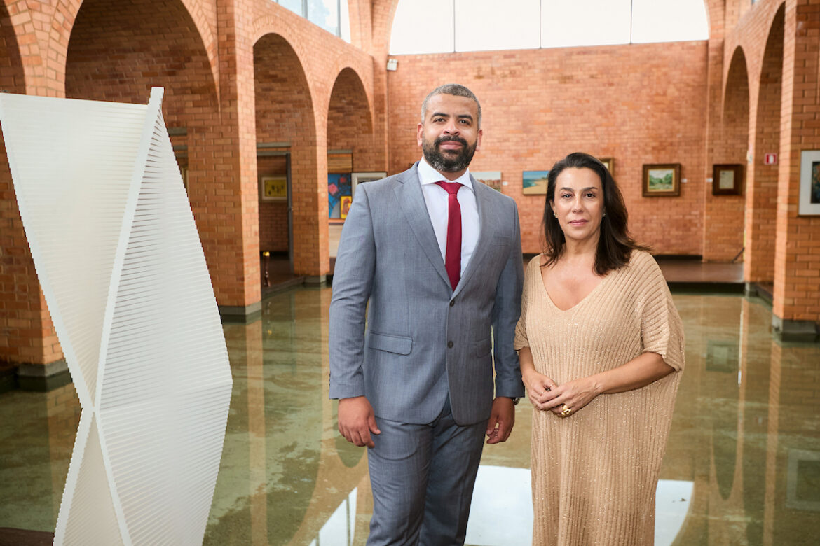 blombo-movimenta-a-mansao-dos-arcos-com-leilao-e-exposicao-artistica