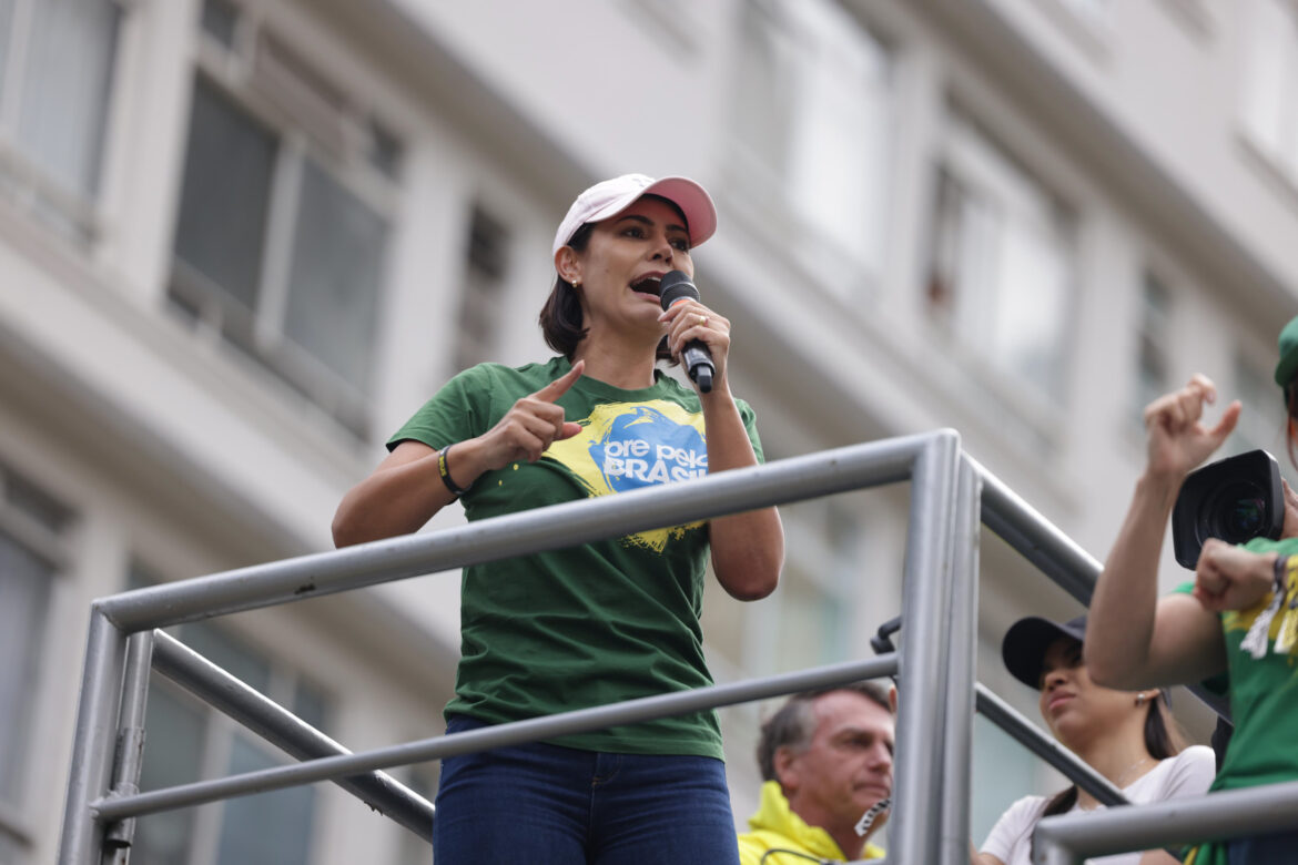 michelle-bolsonaro-se-manifesta-sobre-ataque-com-mortos-na-australia