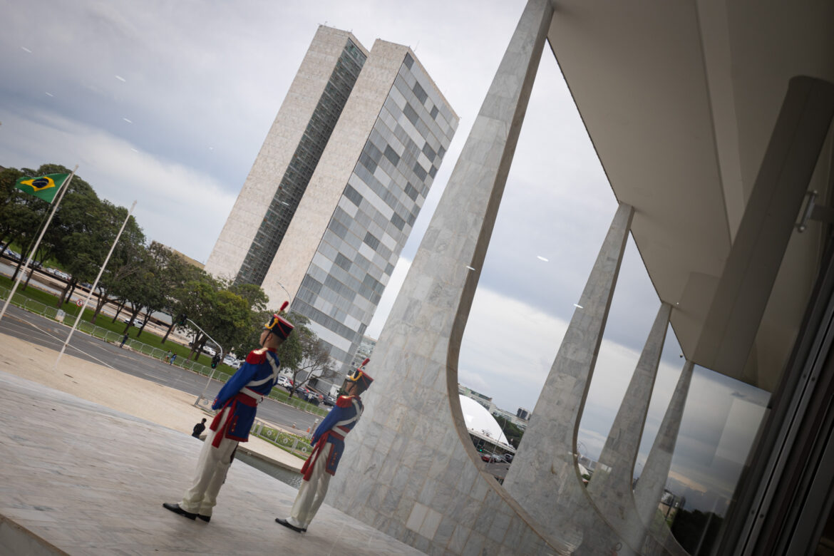 na-reta-final,-congresso-tem-pendencias-como-orcamento-e-pl-antifaccao