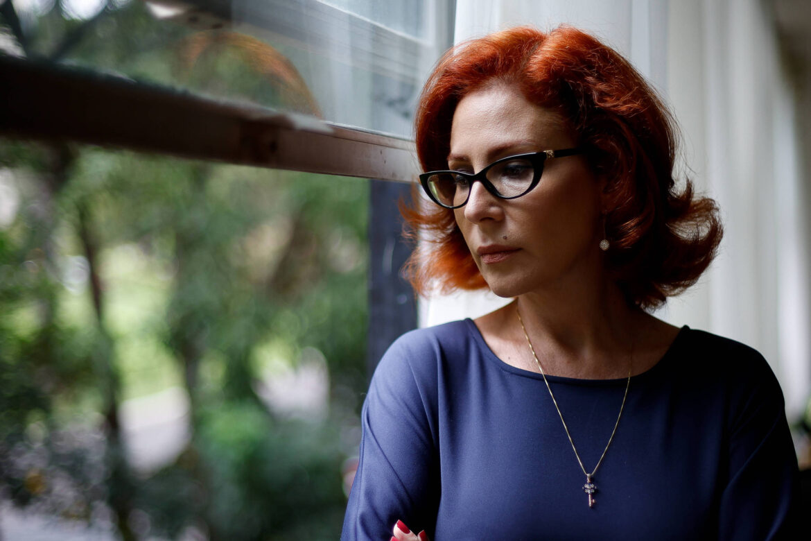 esquerda-ve-renuncia-de-zambelli-como-tentativa-oportunista-de-nao-perder-direitos-politicos