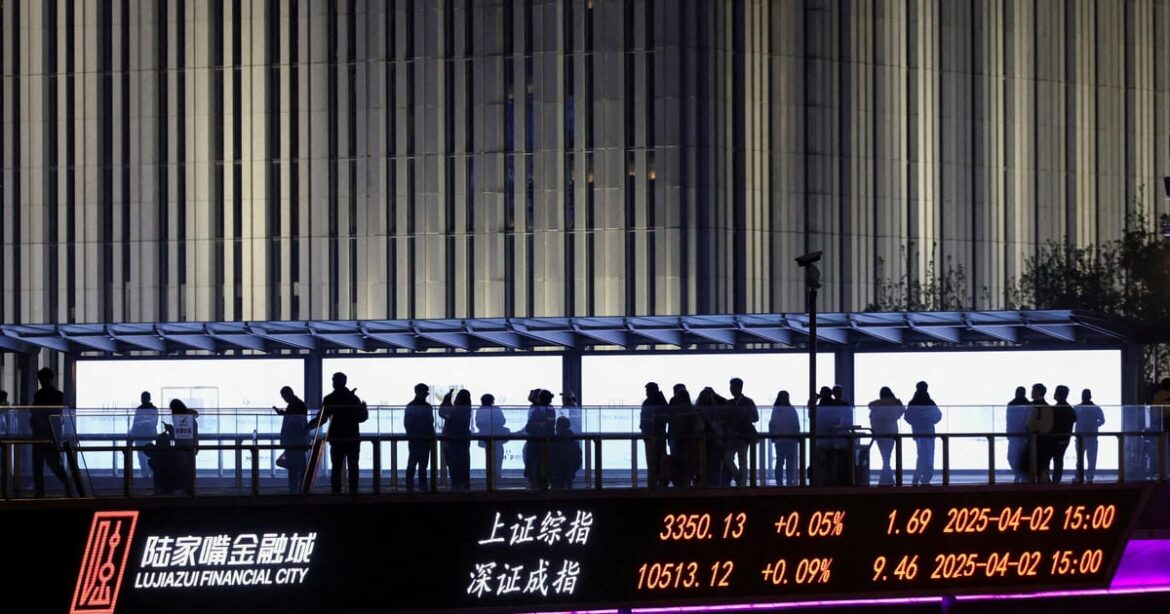 acoes-da-china-atingem-minima-de-dois-meses-a-medida-que-dados-dos-eua-se-aproximam