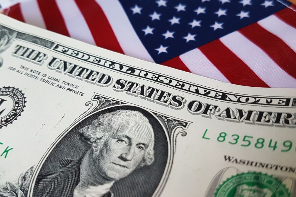 dolar-abre-em-alta-com-ata-do-copom-e-relatorio-de-emprego-nos-eua