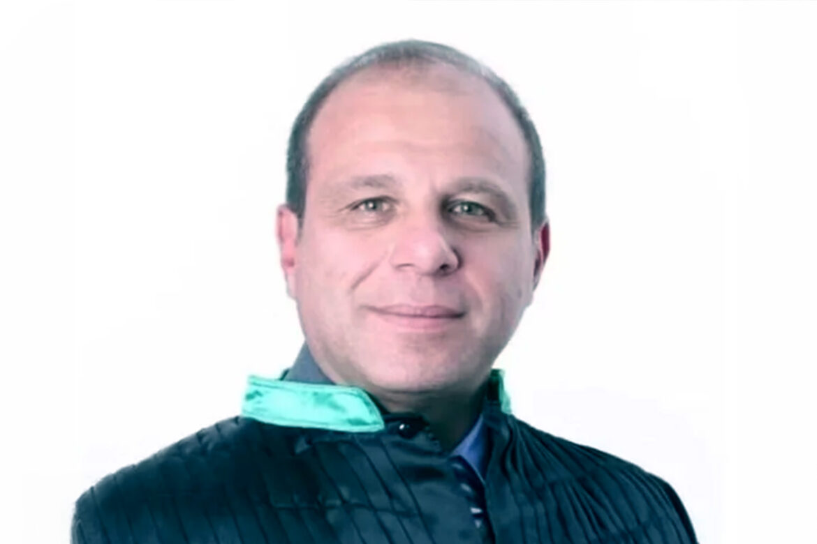 rio:-pf-prende-desembargador,-e-rodrigo-bacellar-e-alvo-de-buscas