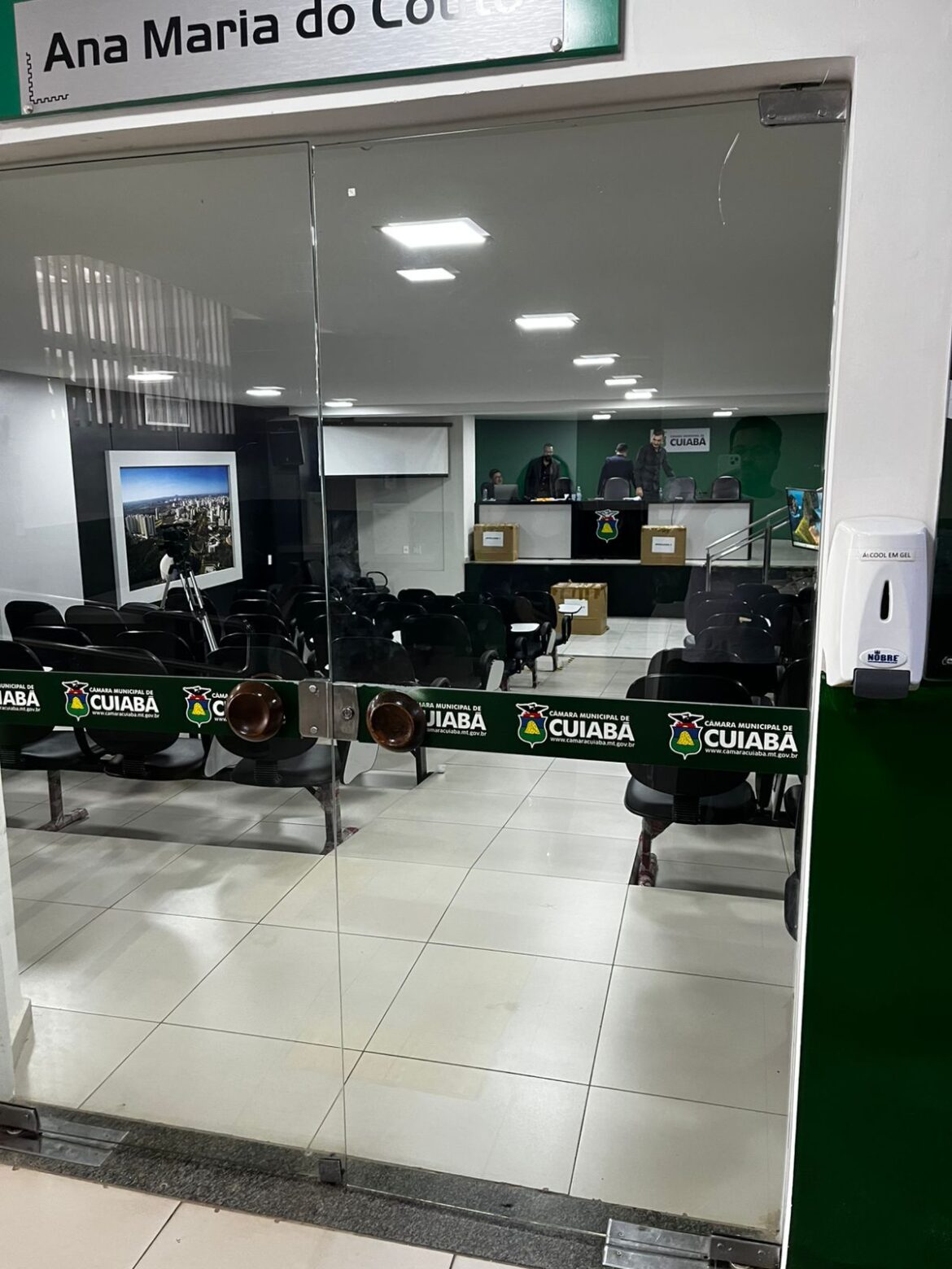 licitacao-da-comunicacao-da-camara-de-cuiaba-acontece-no-plenarinho
